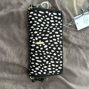 Thacker zip up wallet